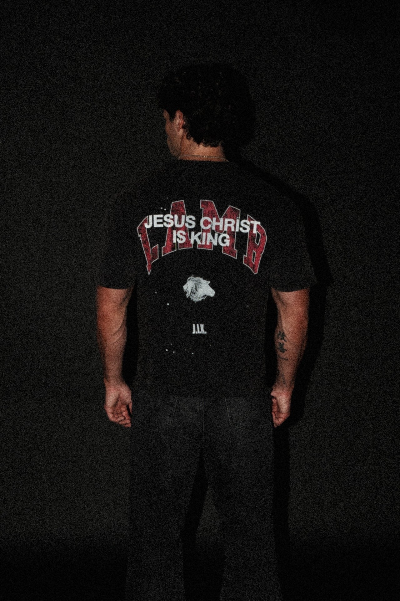 Jesus is King “Rend Cut” Tee in Vintage Black