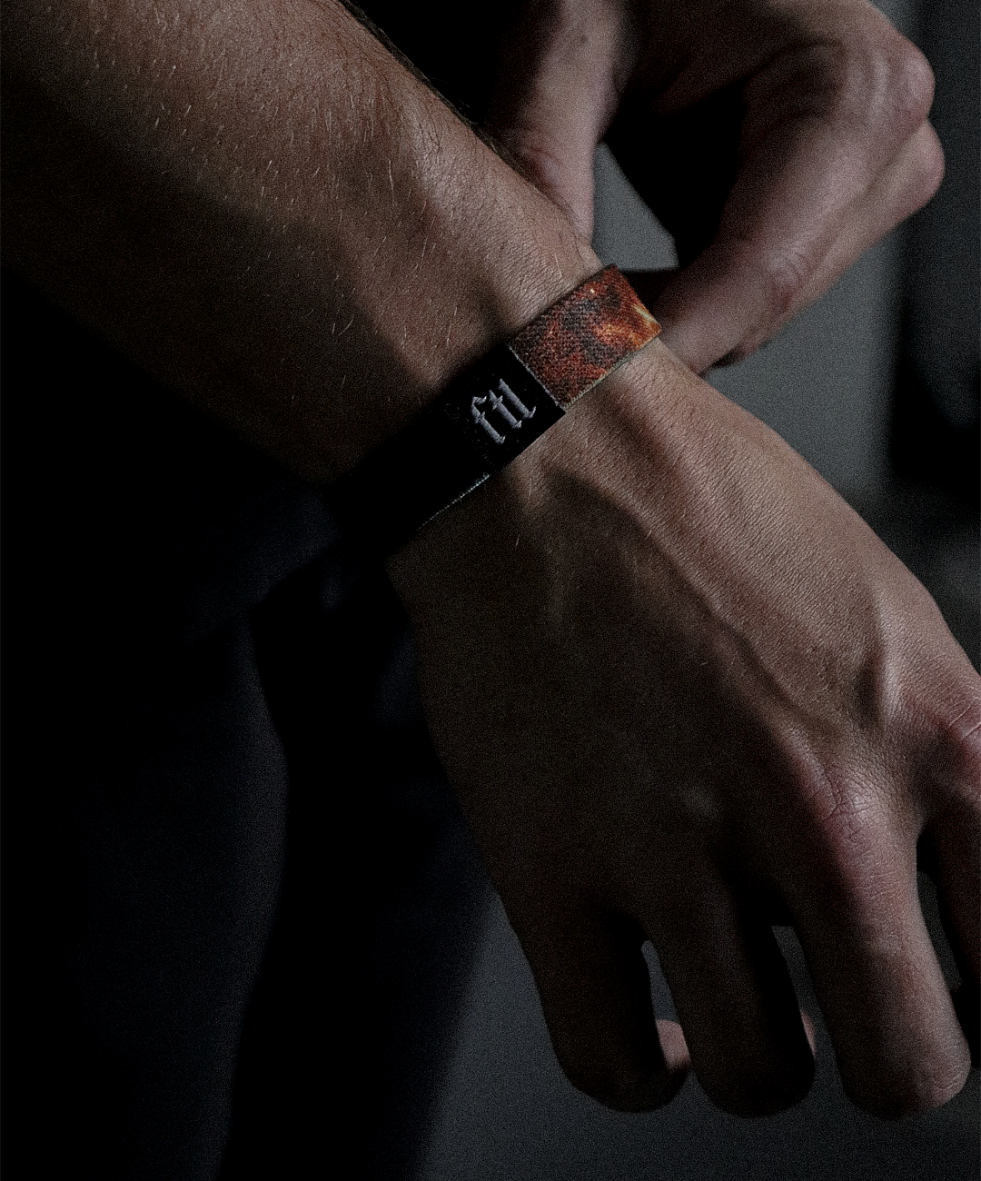 FEAR NO MAN - WRISTBAND