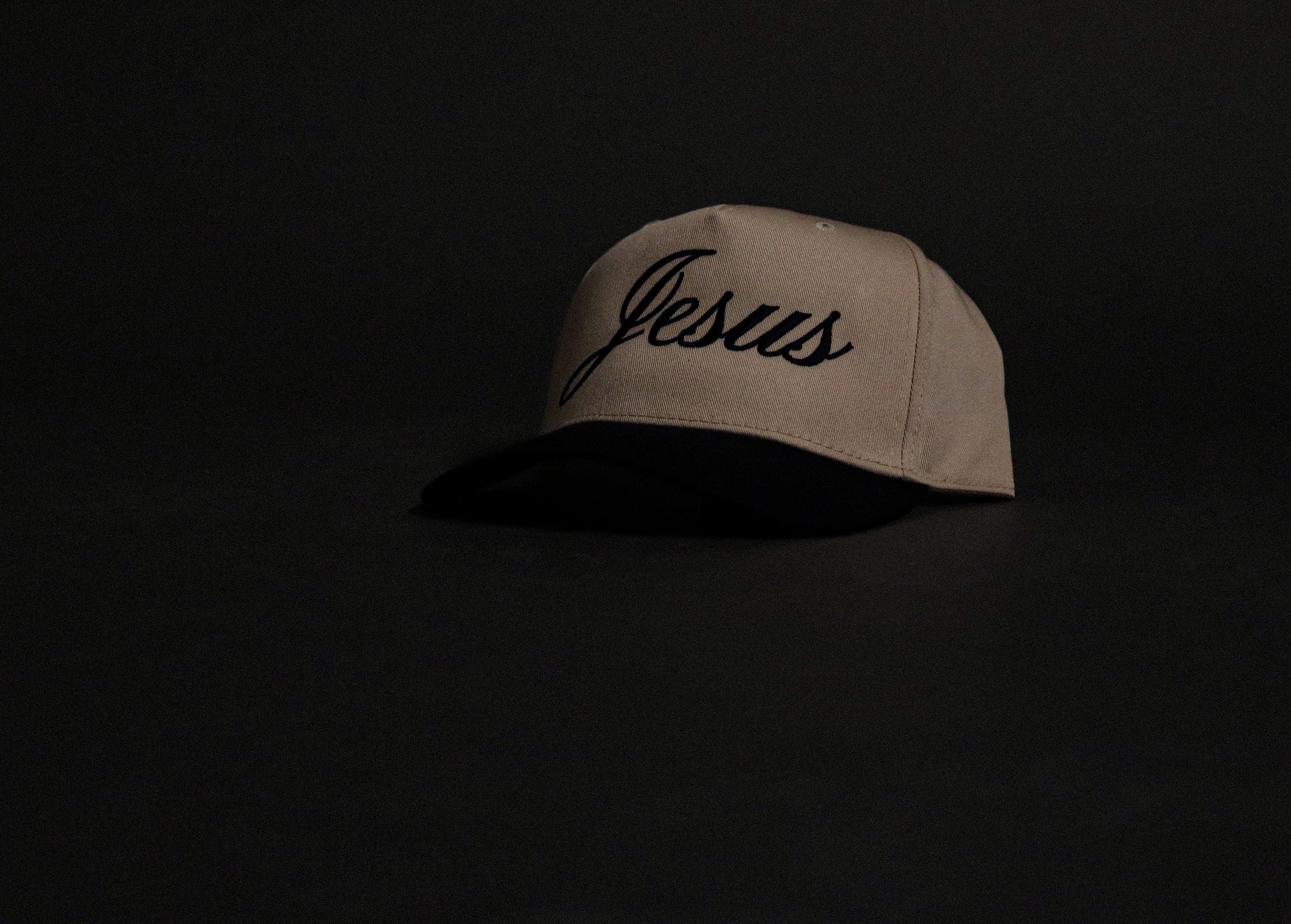 JESUS 5 PANEL HAT IN CREAM/NAVY