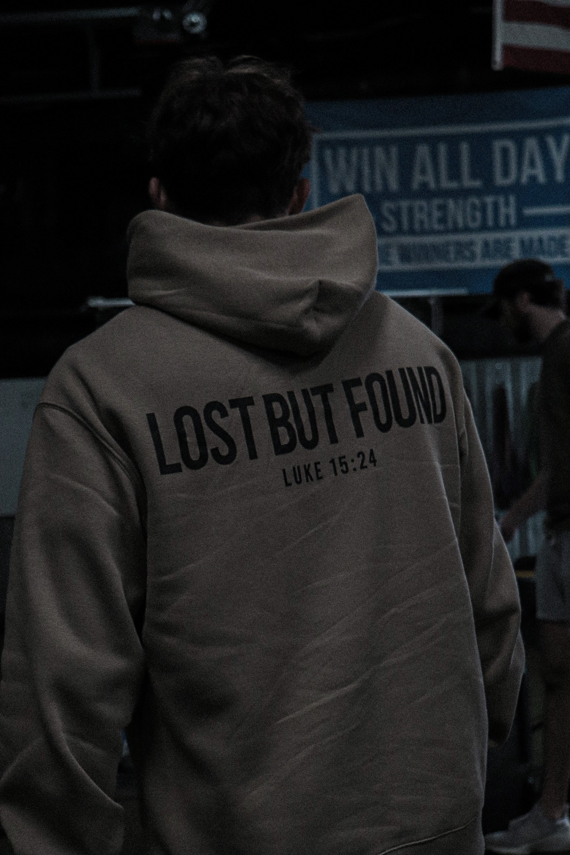 LOST BUT FOUND HOODIE IN TAN